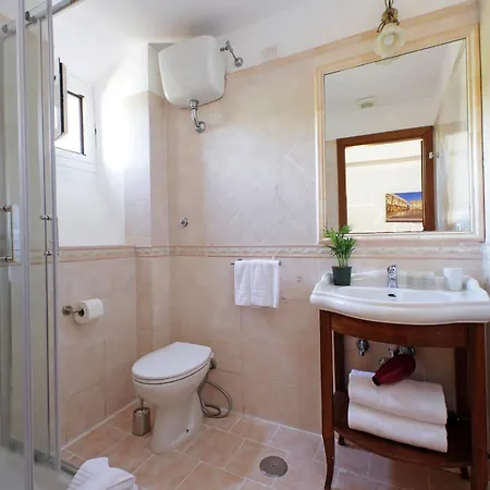 Romulus Guest house 3*