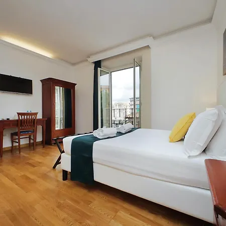 Romulus By Hostand ゲストハウス 3*