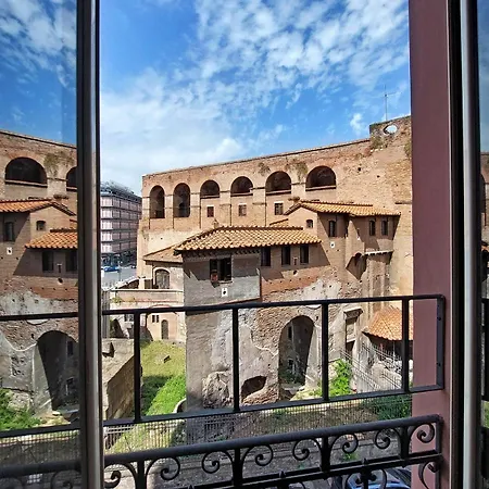 Romulus By Hostand Guest house