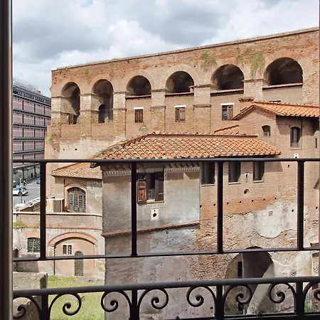 Romulus By Hostand 3*